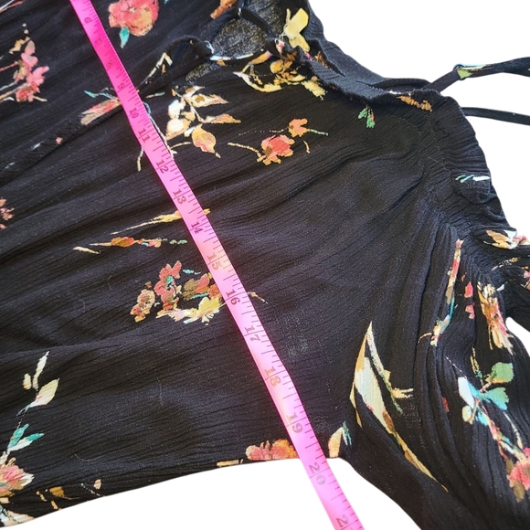 En Crème Floral Cold Shoulder Long Sleeve Black Romper Women’s XL Boho Chic - Picture 6 of 13